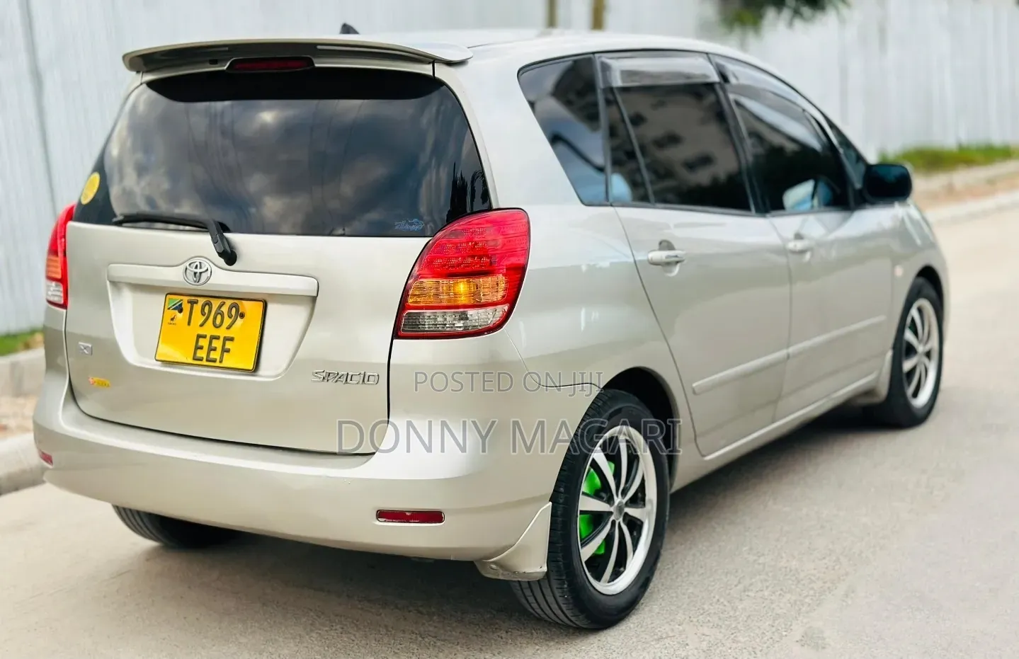 Toyota Corolla Spacio 2004 Gold