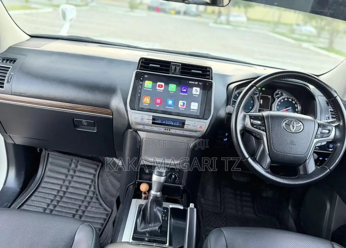 Toyota Land Cruiser Prado 2022 White