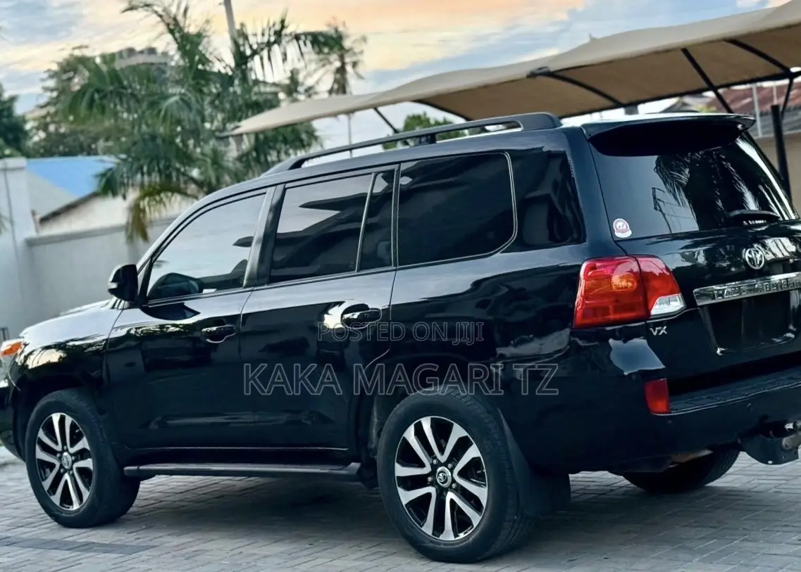 Toyota Land Cruiser 2009 Black