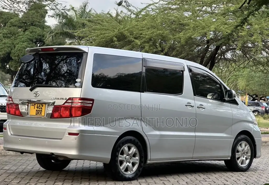 Toyota Alphard 2005 Silver