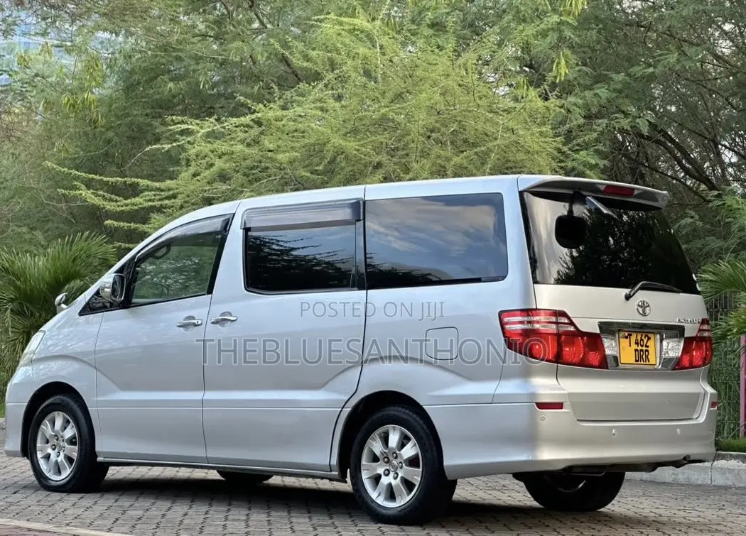 Toyota Alphard 2005 Silver