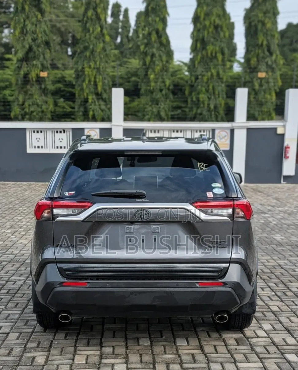 Toyota Harrier Turbo Progress 2017 Black