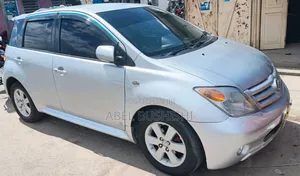 Toyota IST 2007 Silver