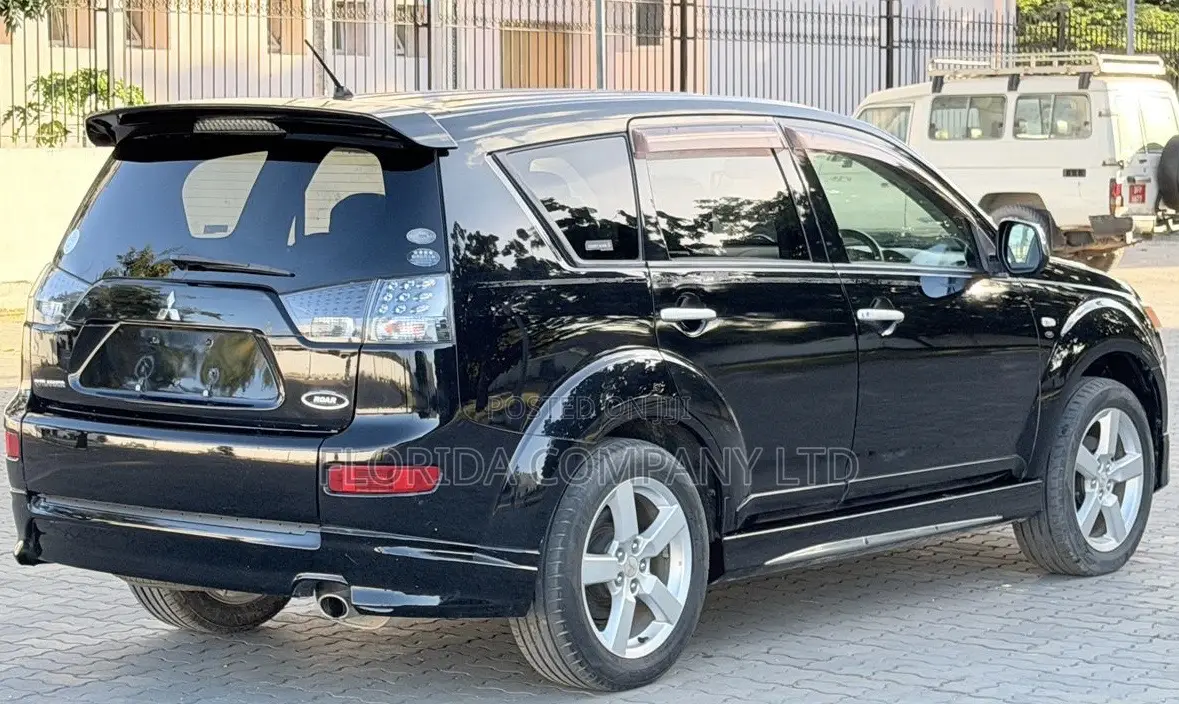 Mitsubishi Outlander 2006 Black