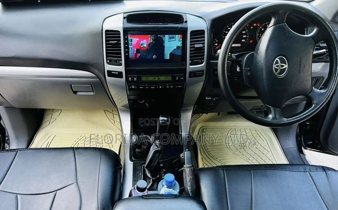 Toyota Land Cruiser Prado 2005 Black