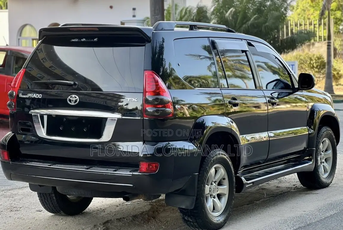 Toyota Land Cruiser Prado 2005 Black