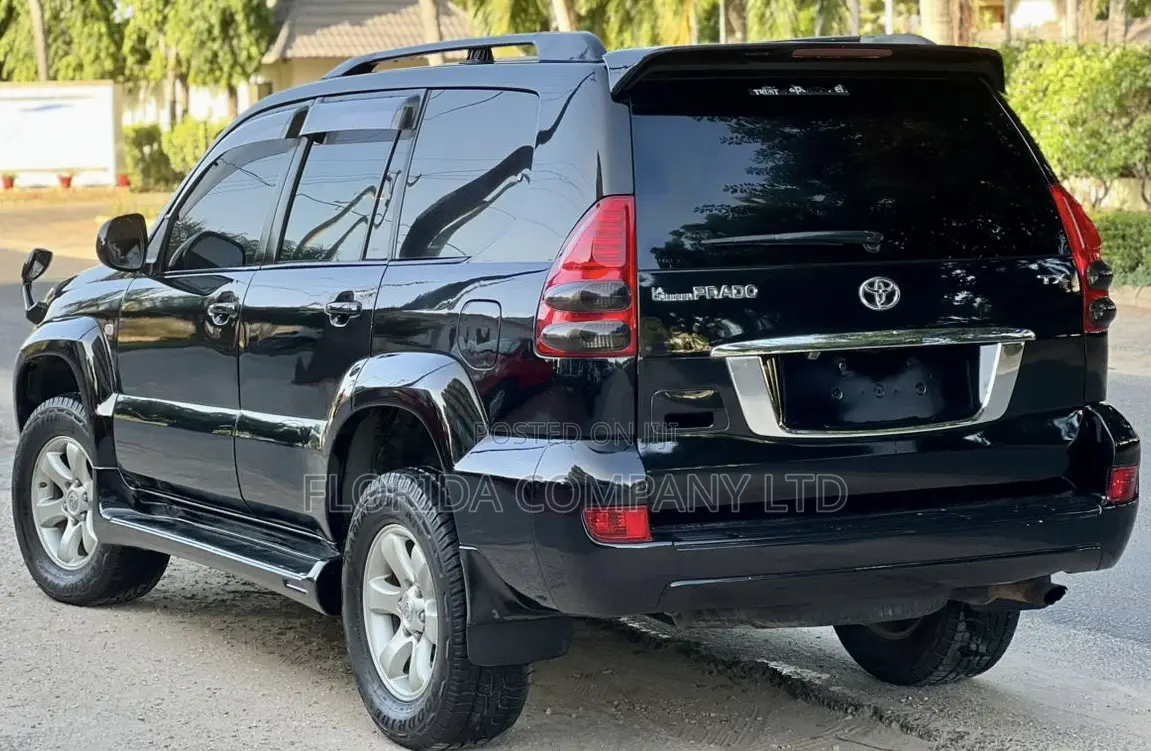 Toyota Land Cruiser Prado 2005 Black