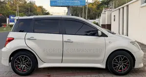 Toyota IST 2003 White