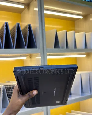 Laptop Dell Latitude 7390 8GB Intel Core i5 SSD 256GB
