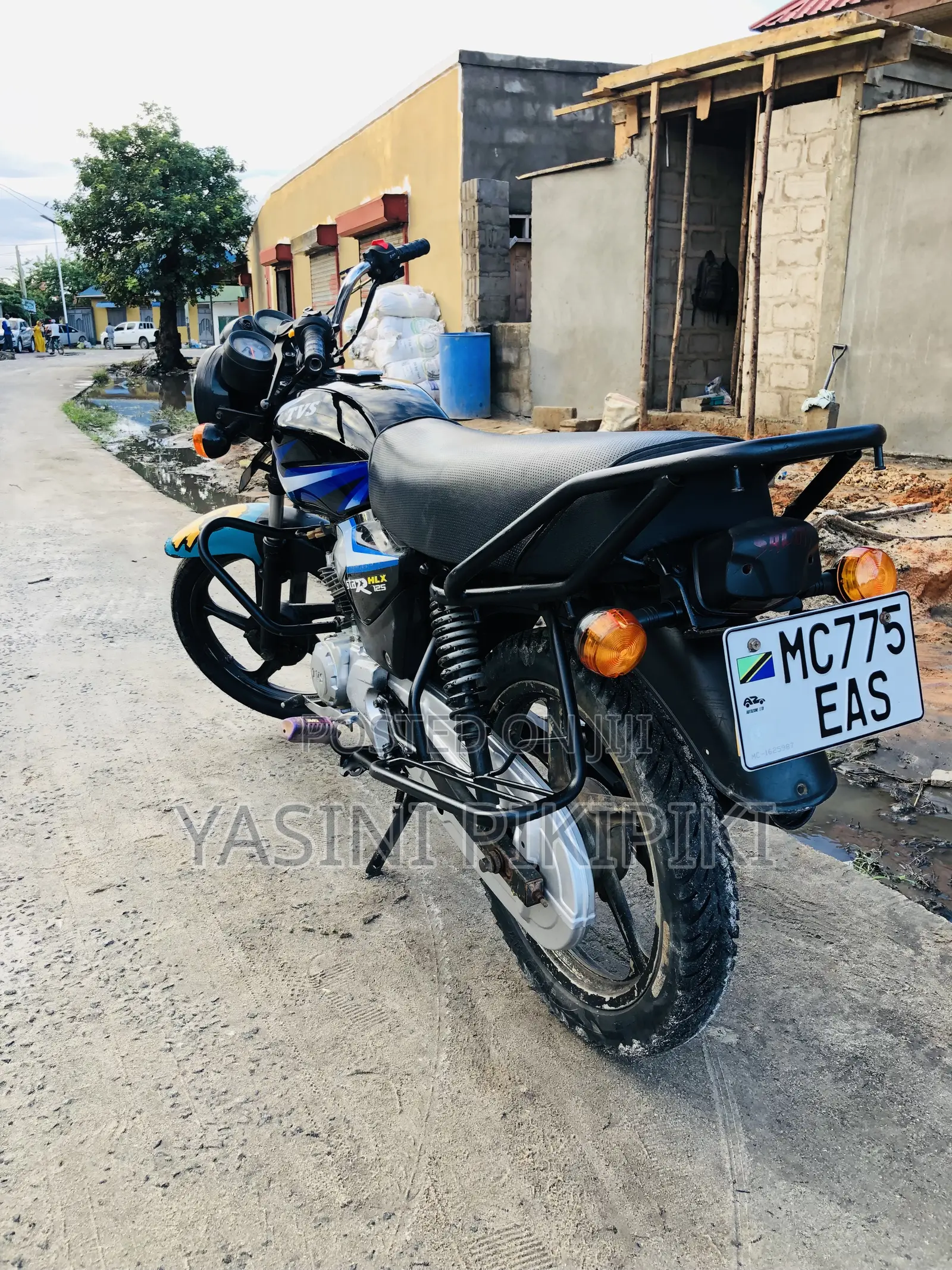 TVS 2025 Black