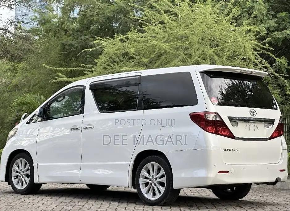 Toyota Alphard 2008 White