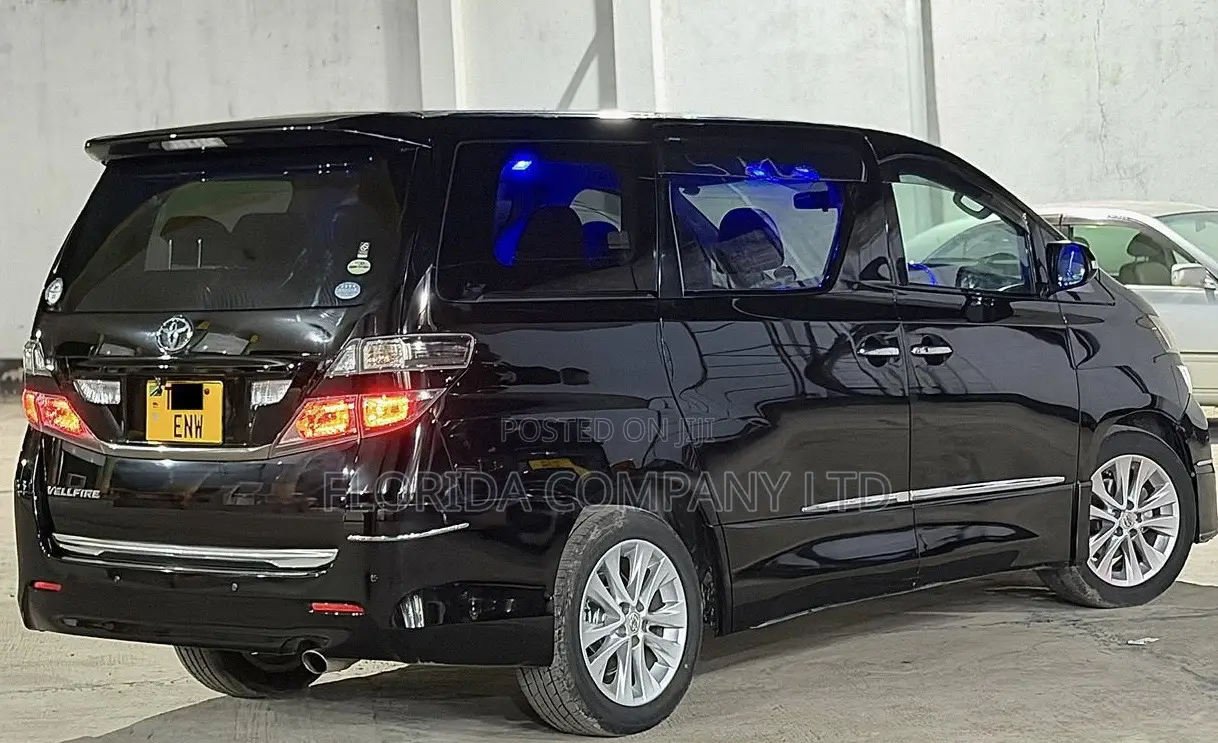 Toyota Vellfire 2010 Black