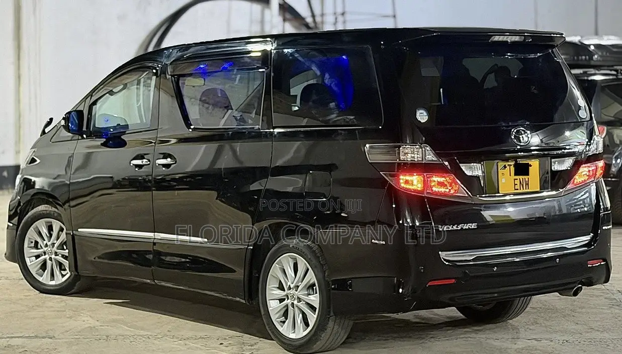 Toyota Vellfire 2010 Black