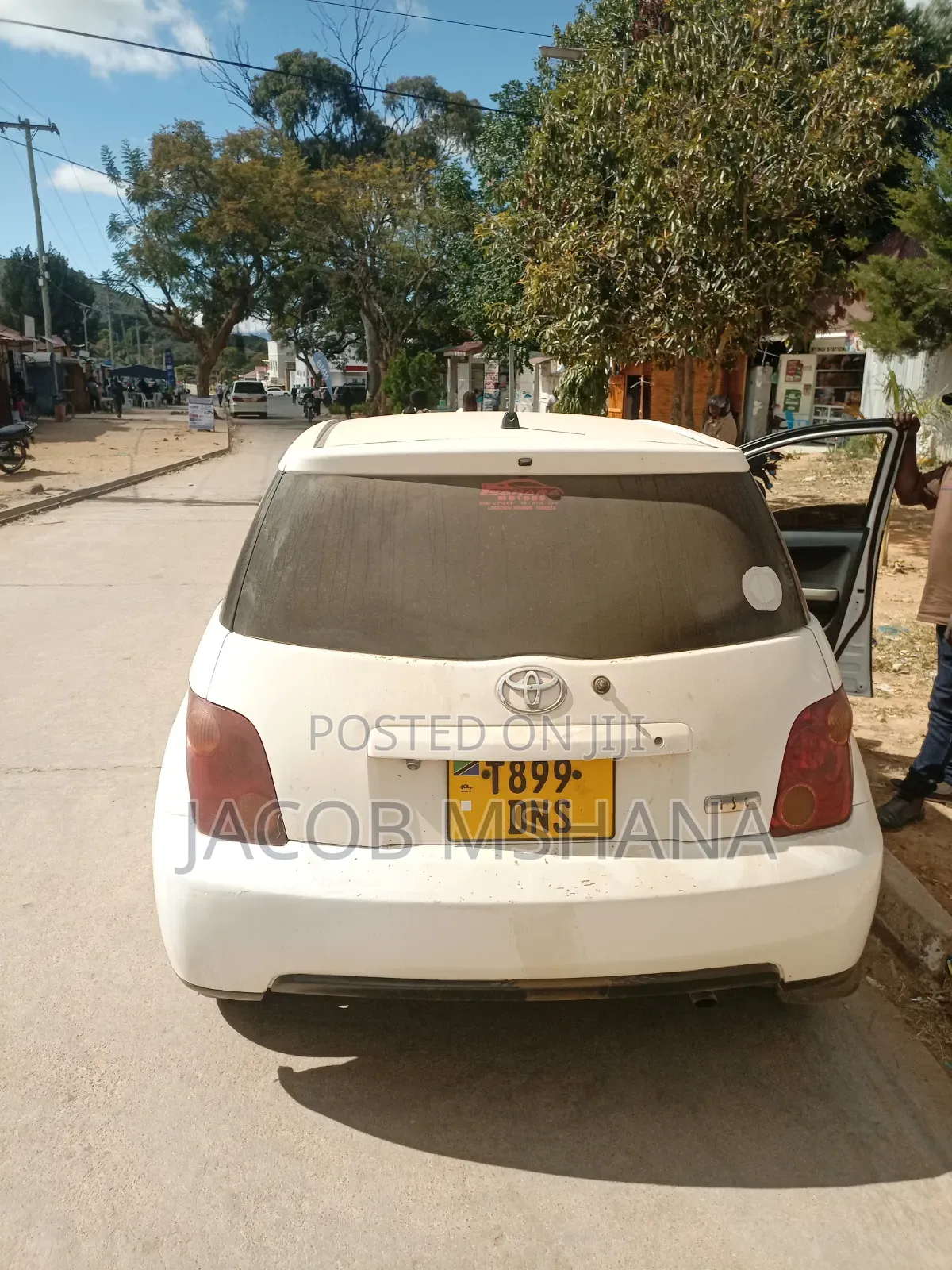 Toyota IST 2003 White