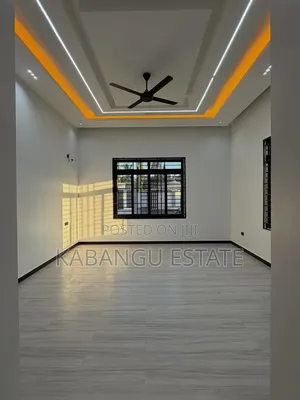 4bdrm Bungalow in Goba Lastanza for sale