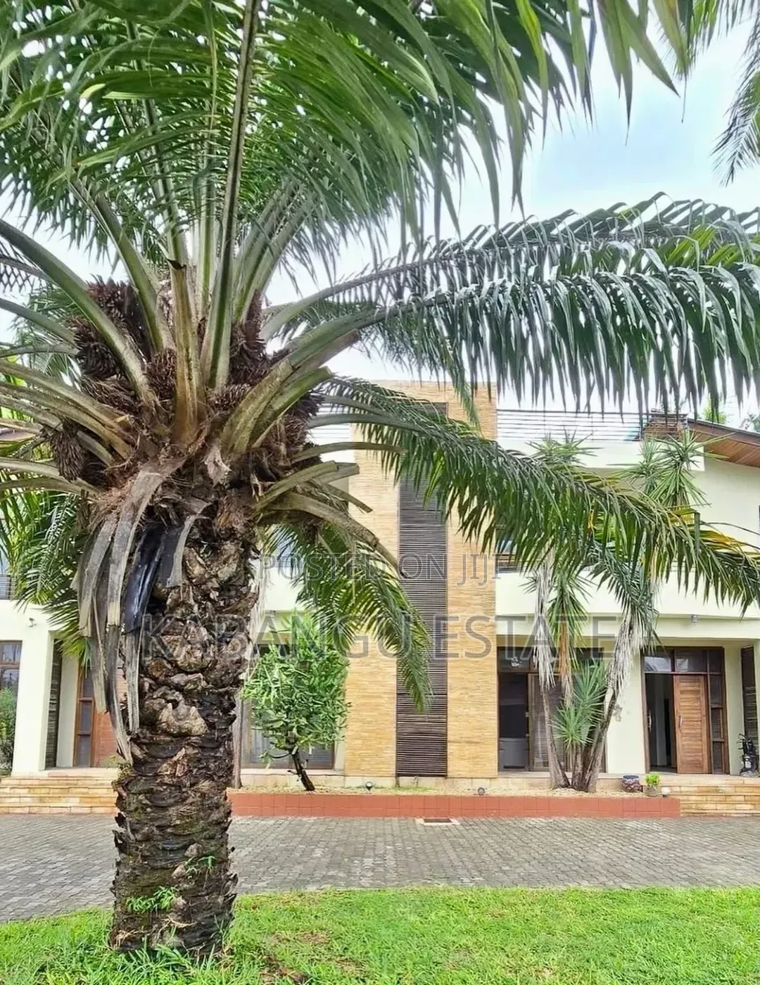 Furnished 4bdrm Villa in Mikocheni for rent