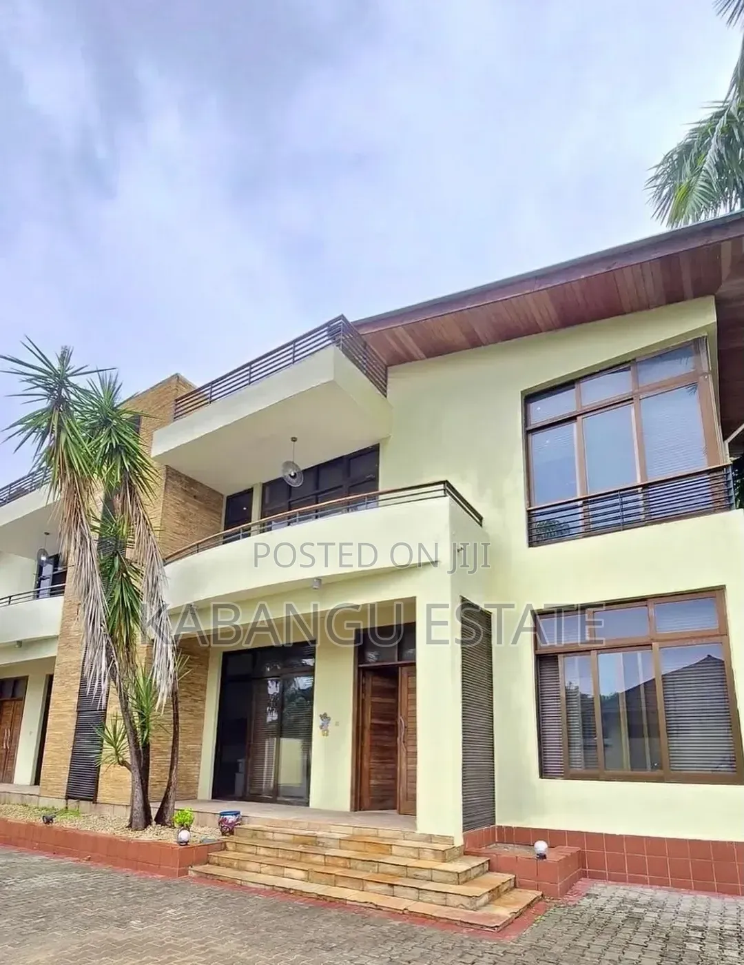 Furnished 4bdrm Villa in Mikocheni for rent
