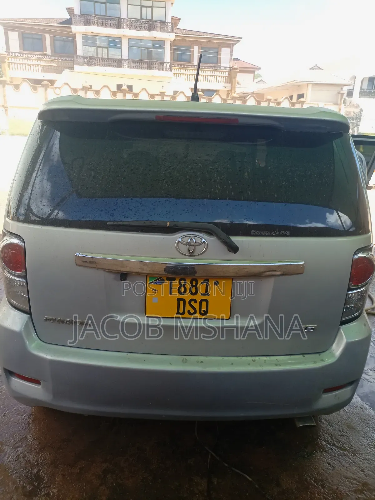 Toyota Corolla Rumion 2007 White