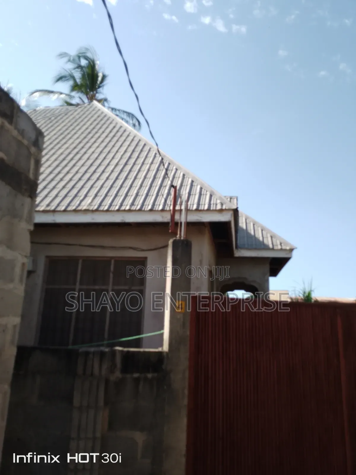 4bdrm Block of Flats in Mabwepande Manzese, Bunju for sale