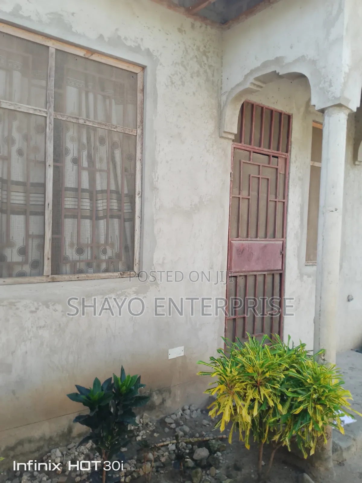 4bdrm Block of Flats in Mabwepande Manzese, Bunju for sale