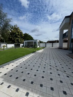 6bdrm Mansion in Mbweni Jkt for sale