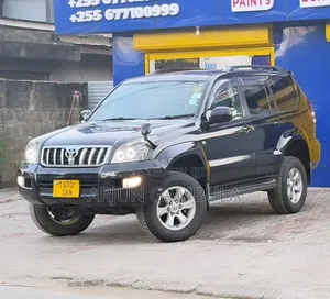 Toyota Land Cruiser 2004 Black