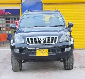 Toyota Land Cruiser 2004 Black