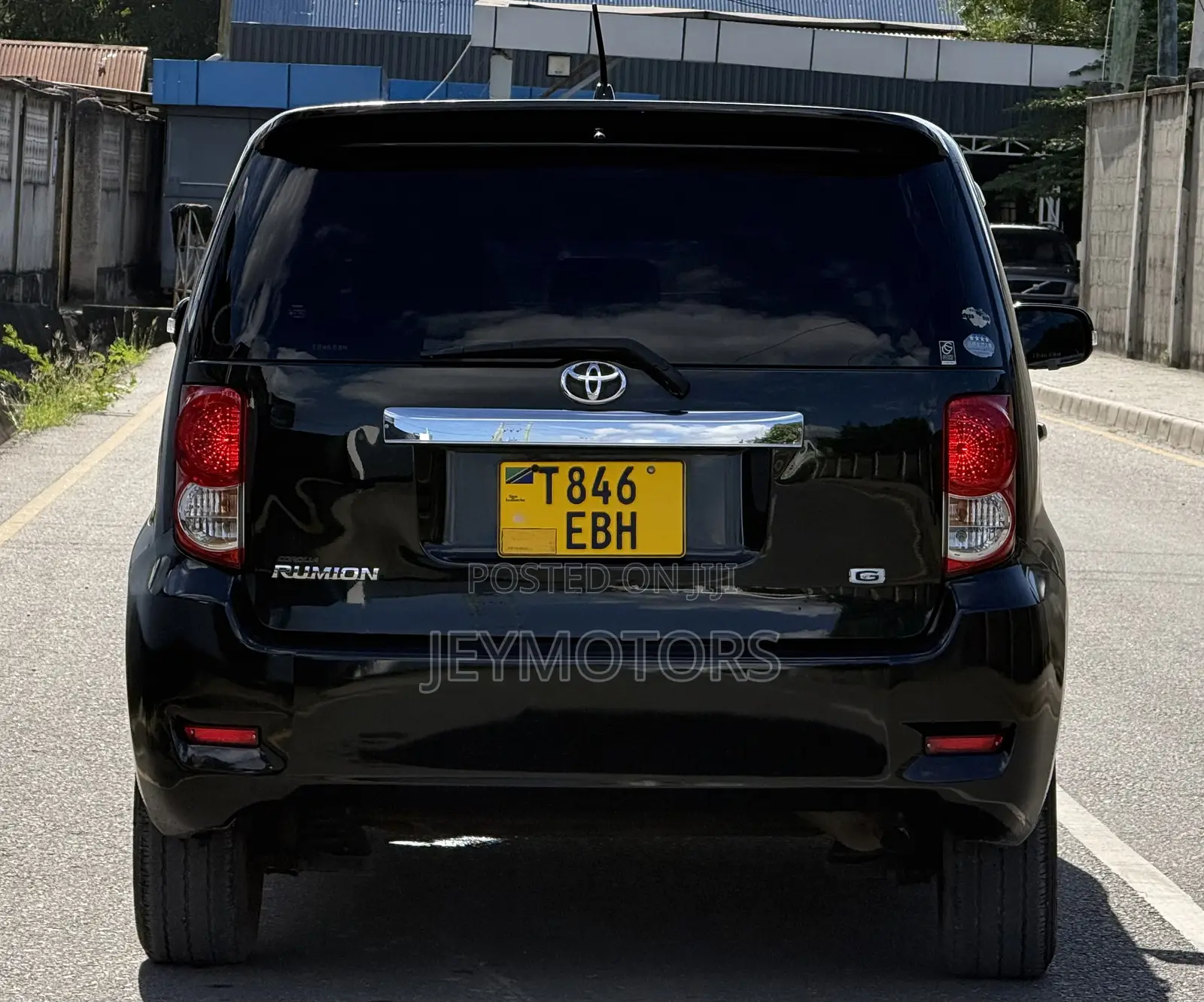 Toyota Corolla Rumion 2010 Black