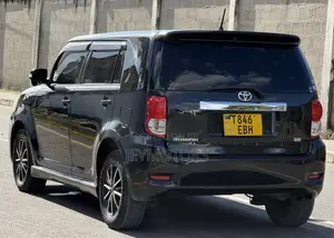 Toyota Corolla Rumion 2010 Black