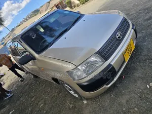 Toyota Probox 2011 Gold