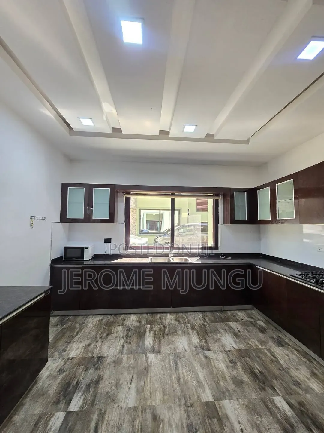 Furnished 5bdrm Villa in Masaki for rent