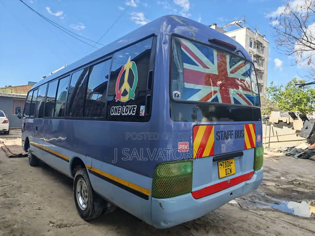 Toyota Coaster 2002 Blue