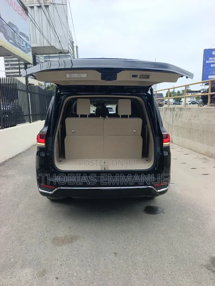Toyota Land Cruiser 2025 Black