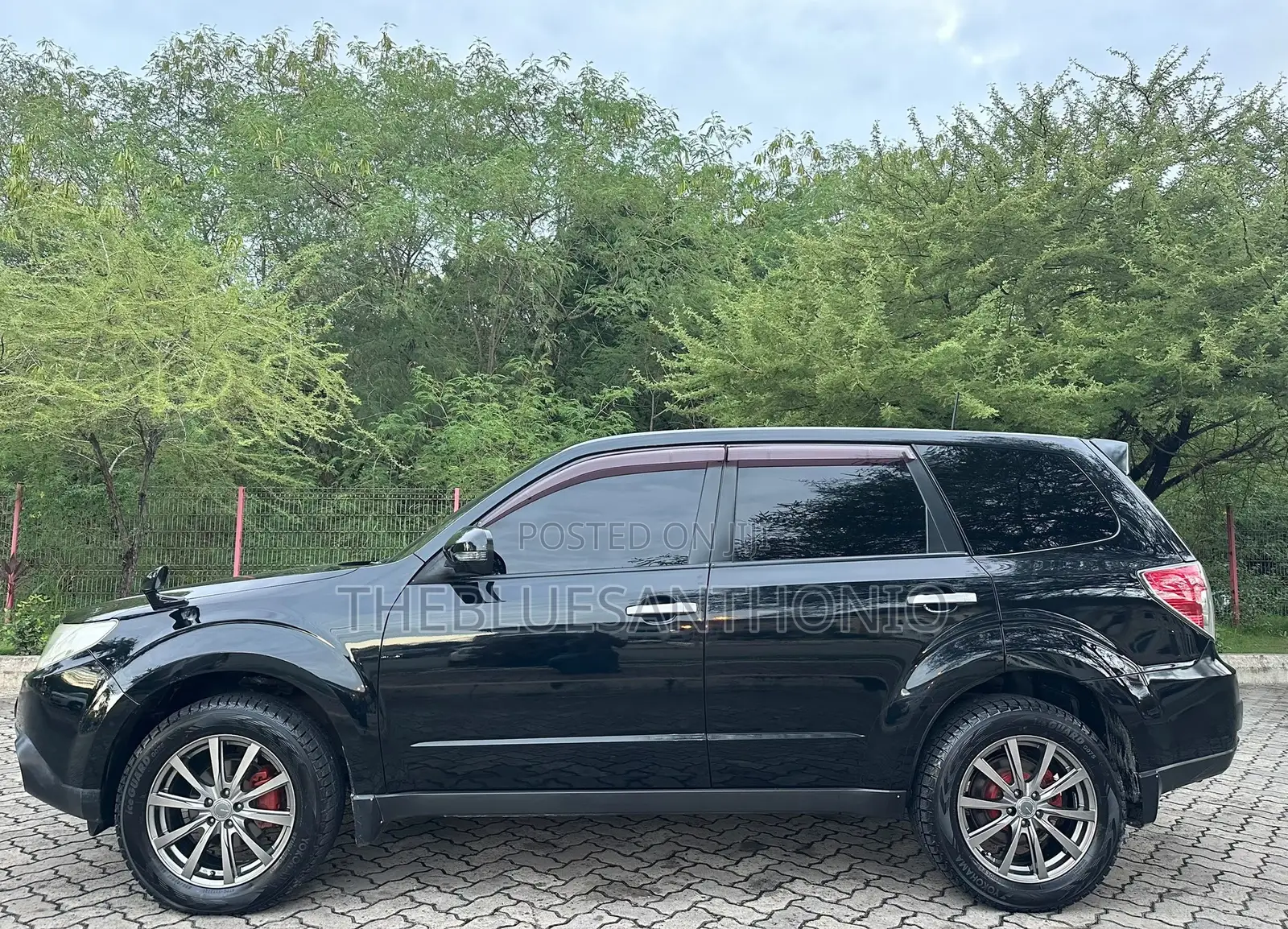 Subaru Forester 2011 Black