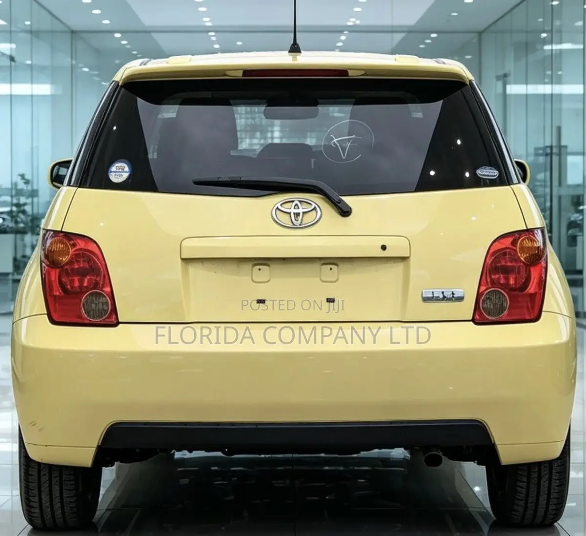 Toyota IST 2003 Yellow