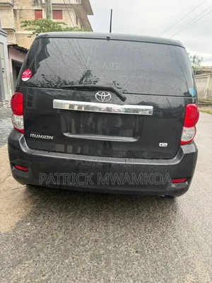Toyota Corolla Rumion Hatchback 1.5 FWD 2009 Black