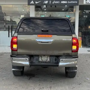 Toyota Hilux Revo Double Cab Deisel 2.4 RWD 2021 Gray