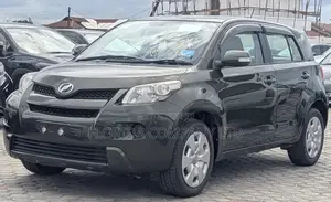 Toyota IST 2011 Black