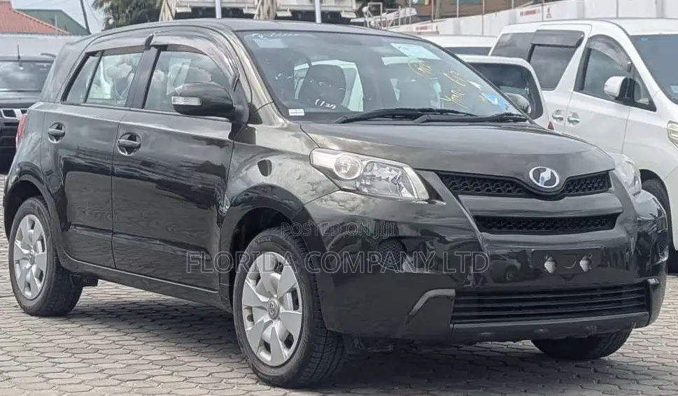 Toyota IST 2011 Black