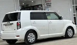 Toyota Corolla Rumion 2011 White