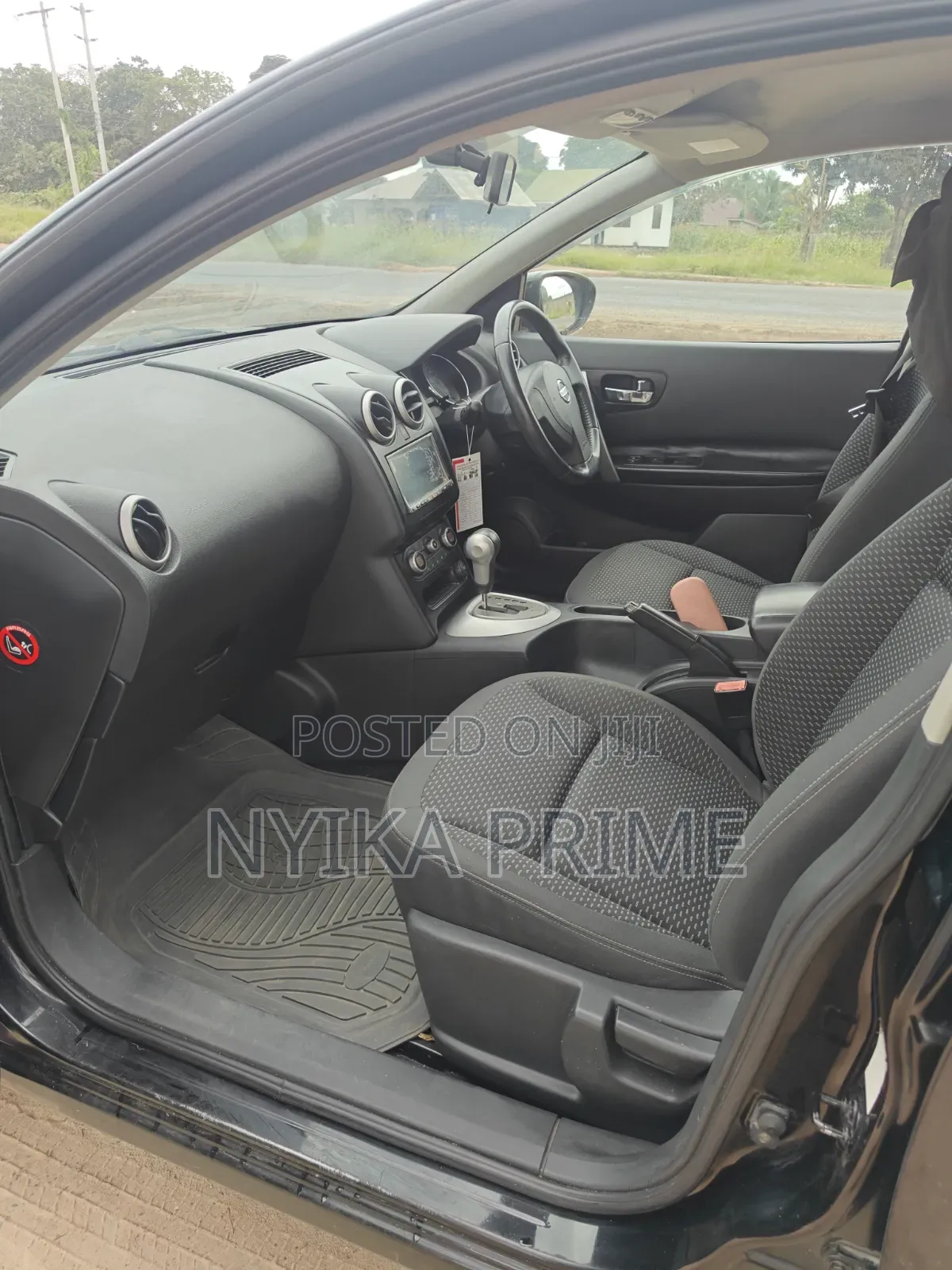 Nissan Dualis 2010 Black
