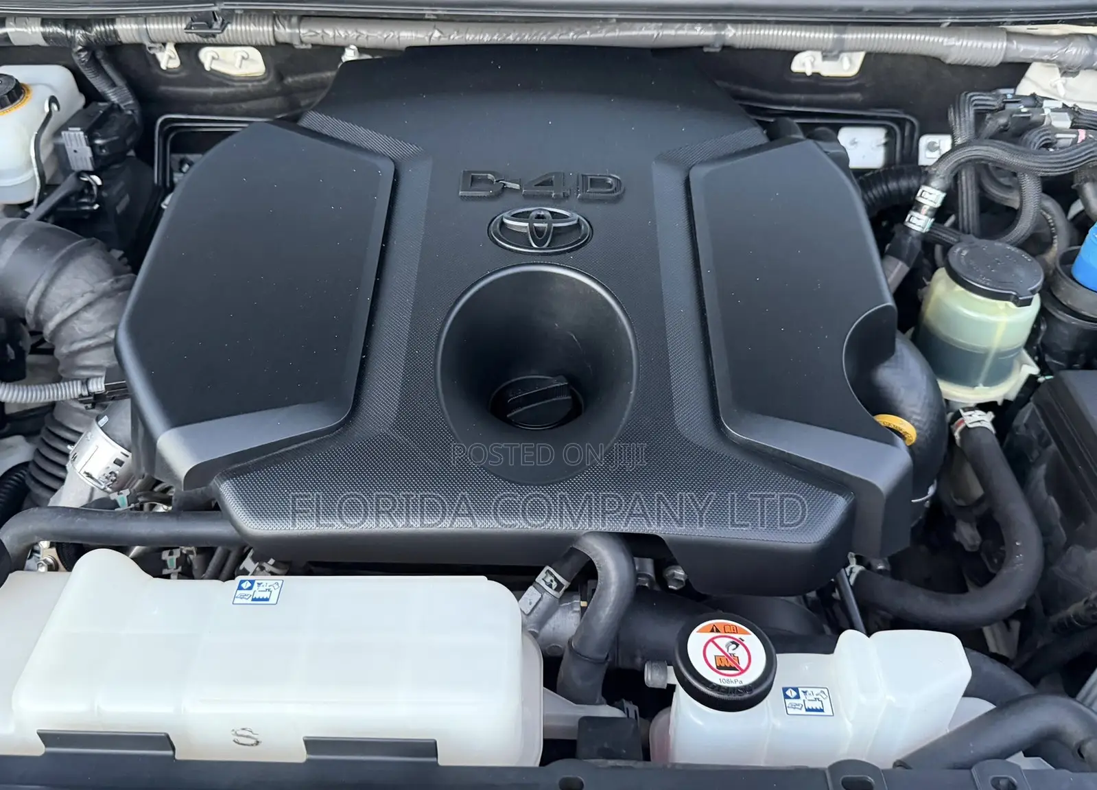 Toyota Land Cruiser Prado 2022 White
