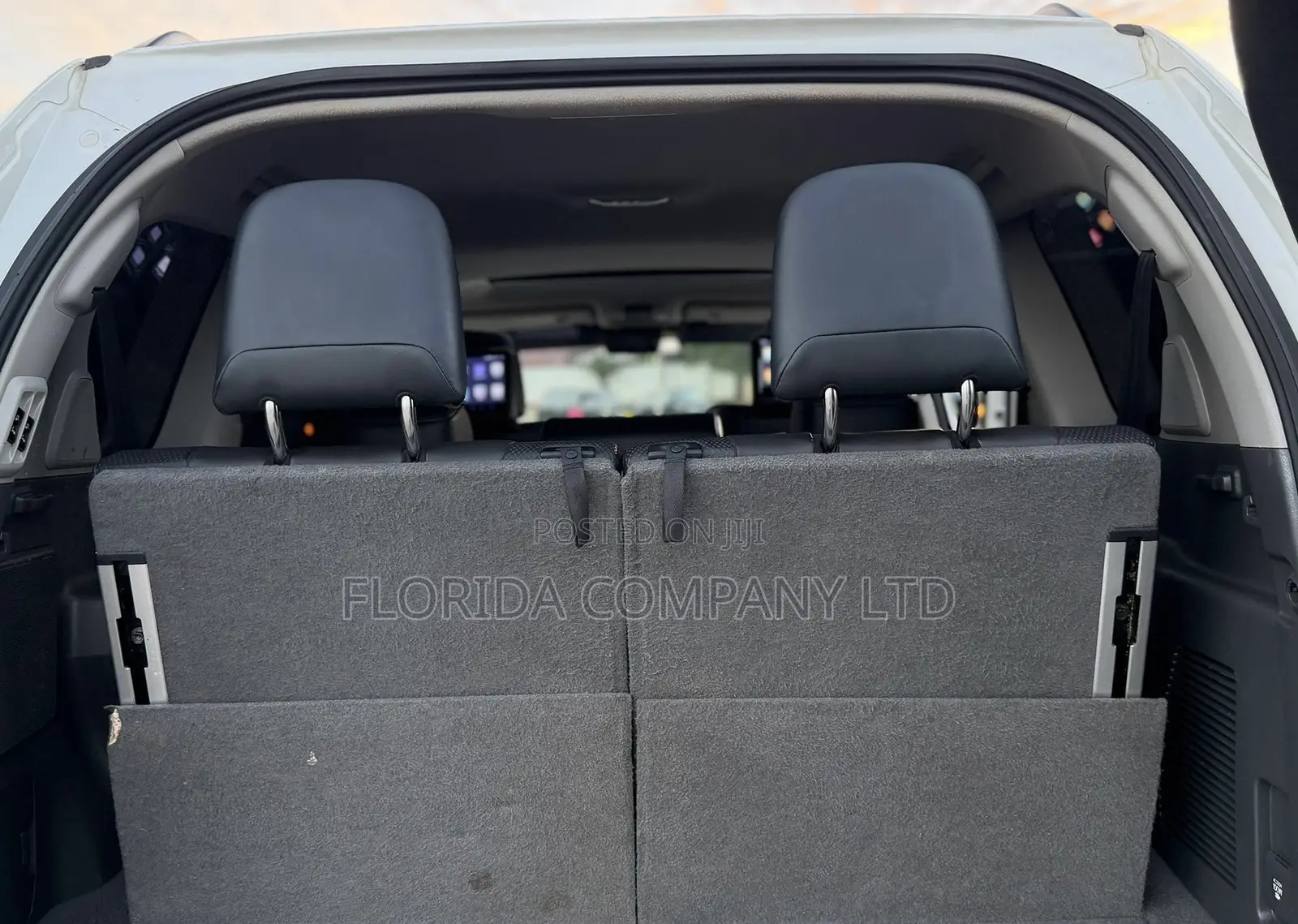 Toyota Land Cruiser Prado 2022 White