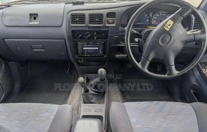 Toyota Hilux 2.5 Cab 2005 Black