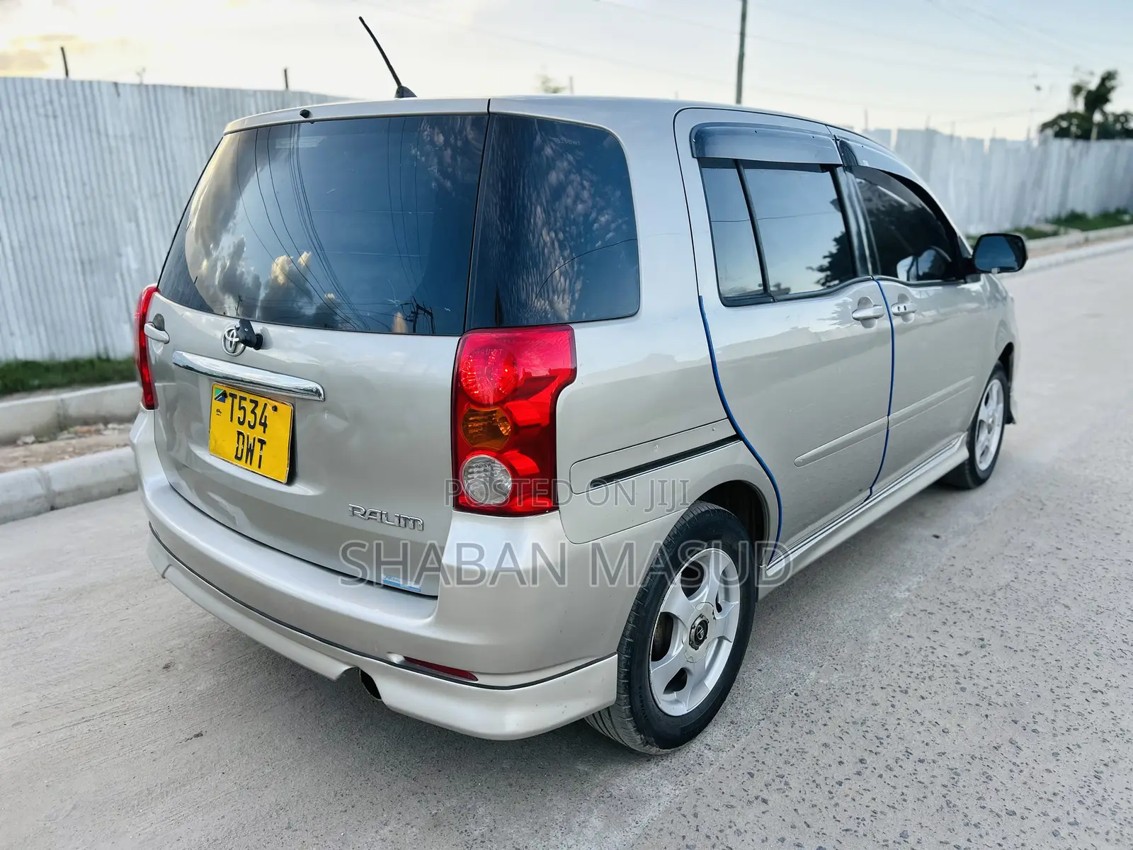 Toyota Raum 1.5 AWD 2006 Gray