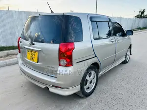 Toyota Raum 1.5 AWD 2006 Gray