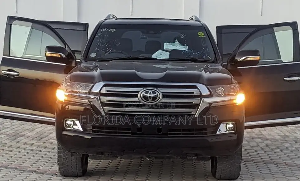Toyota Land Cruiser 2016 Black