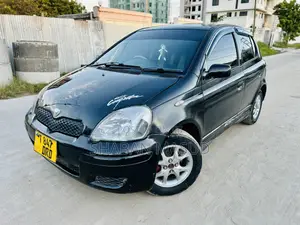 Toyota Vitz 1.3 AWD 5dr 2005 Black