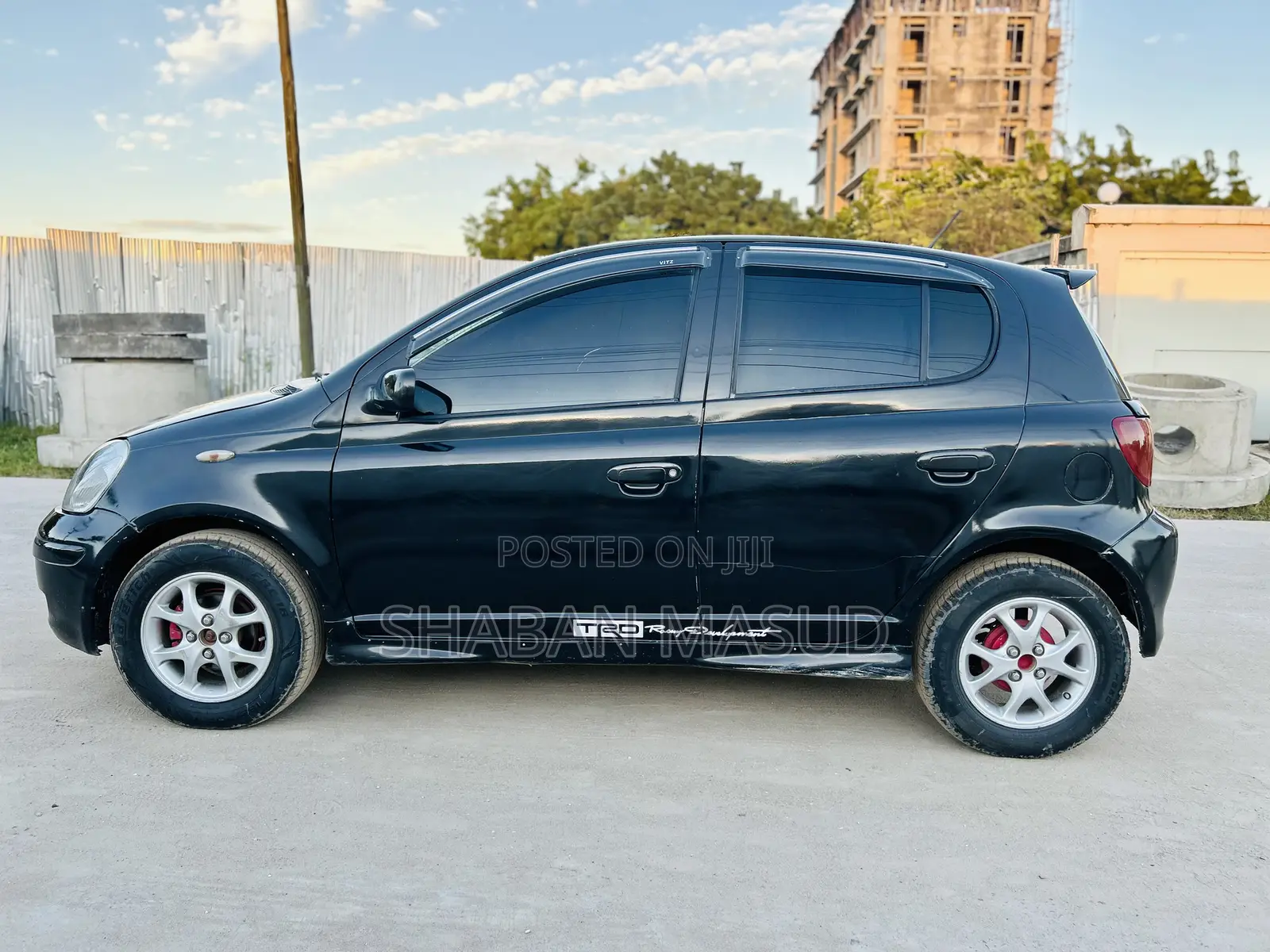 Toyota Vitz 1.3 AWD 5dr 2005 Black