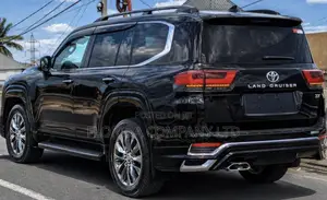 Toyota Land Cruiser 2024 Black
